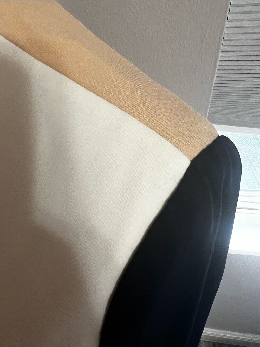 DIANE VON FURSTENBERG DVF
Colorblock Feriha Blazer 10 Navy Tan
Cream - Picture 4 of 13